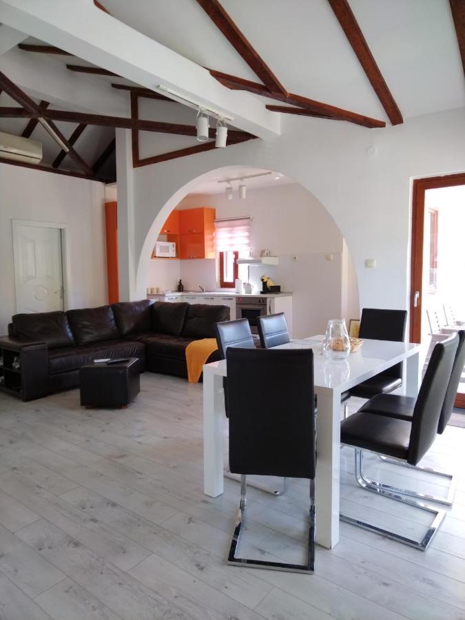 Duplex Apartman Lazaro كوتور المظهر الخارجي الصورة