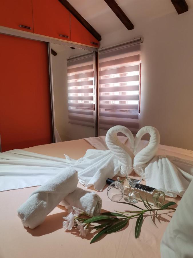 Duplex Apartman Lazaro كوتور المظهر الخارجي الصورة